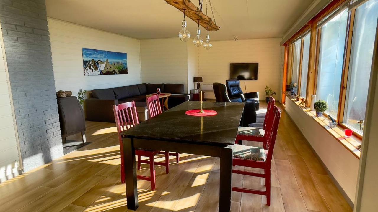 Lofoten Red Villa Laupstad Extérieur photo