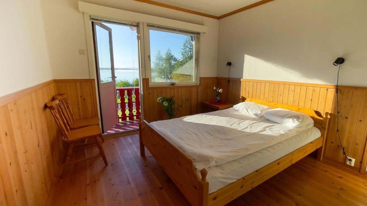 Lofoten Red Villa Laupstad Extérieur photo